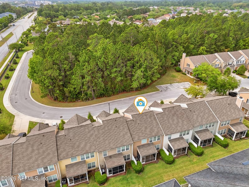 4008 Lionheart Dr, Jacksonville, FL 32216