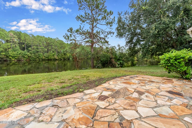 757 Benton Harbor Dr, Jacksonville, FL 32225