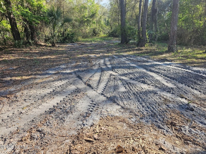 396 Stokes Landing Rd, Palatka, FL 32177