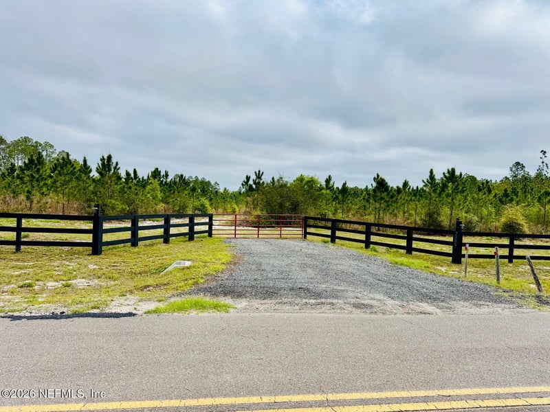 2857 Steel Bridge Rd, Macclenny, FL 32063