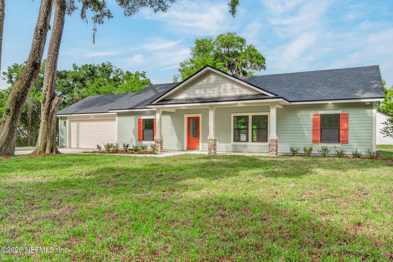 231 State Road 100, San Mateo, FL 32187