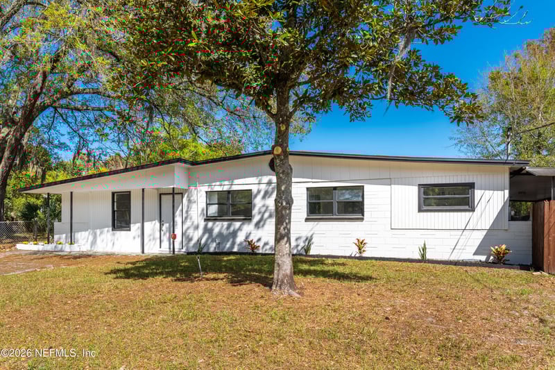 7541 Strato Rd, Jacksonville, FL 32210