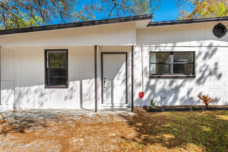 7541 Strato Rd, Jacksonville, FL 32210