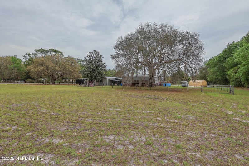 239 Lynne Dr, Palatka, FL 32177