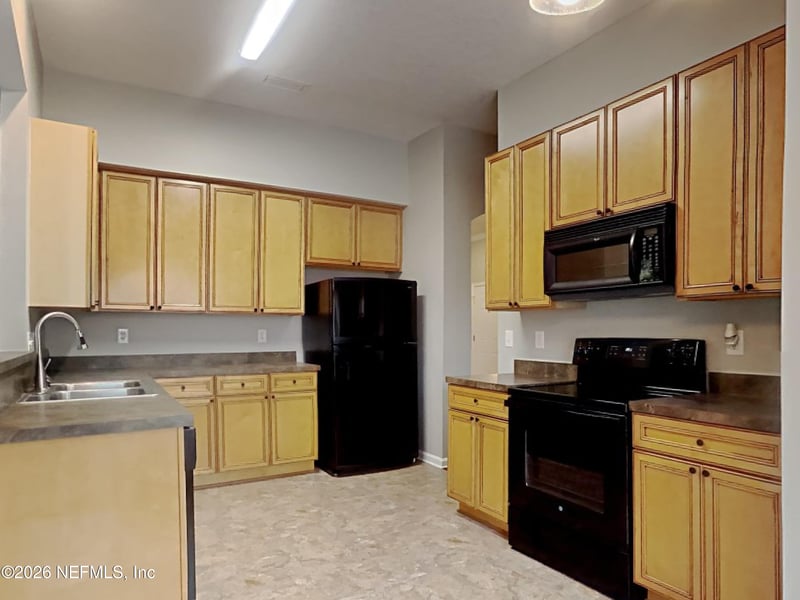 3814 Hidden View Dr, Orange Park, FL 32065