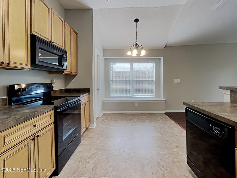 3814 Hidden View Dr, Orange Park, FL 32065