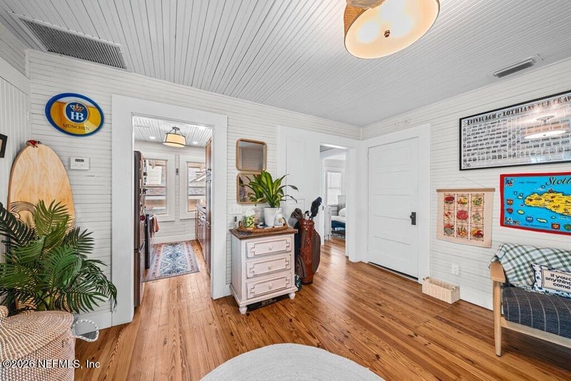 809 2nd St, Jacksonville Beach, FL 32250