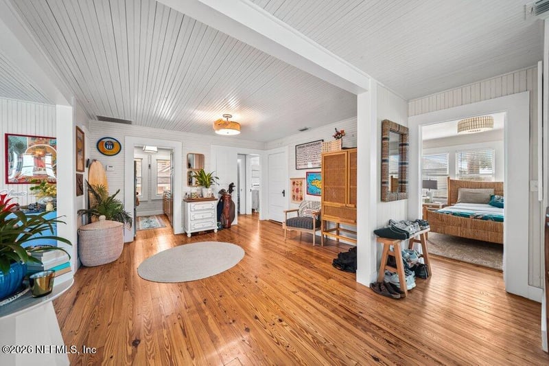 809 2nd St, Jacksonville Beach, FL 32250