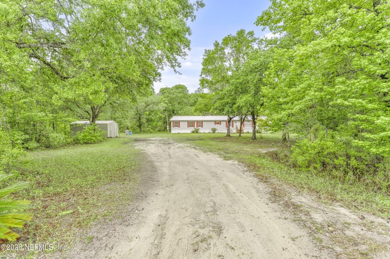 9715 Mcmahon Ave, Hastings, FL 32145