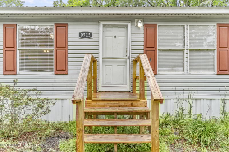 9715 Mcmahon Ave, Hastings, FL 32145