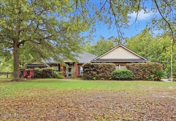 8581 Pine Ave, Macclenny, FL 32063