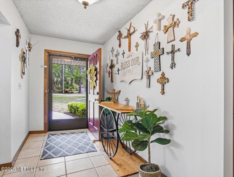 11166 Woodelm Dr, Jacksonville, FL 32218