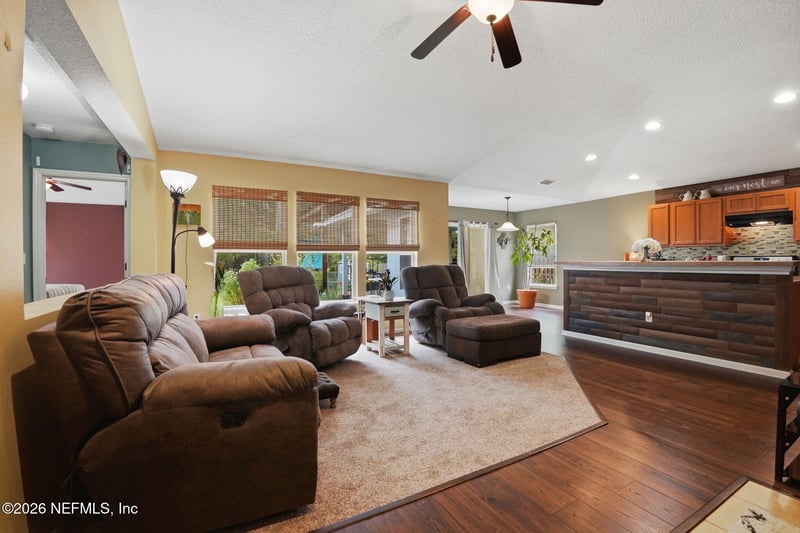 75047 Ravenwood Dr, Yulee, FL 32097