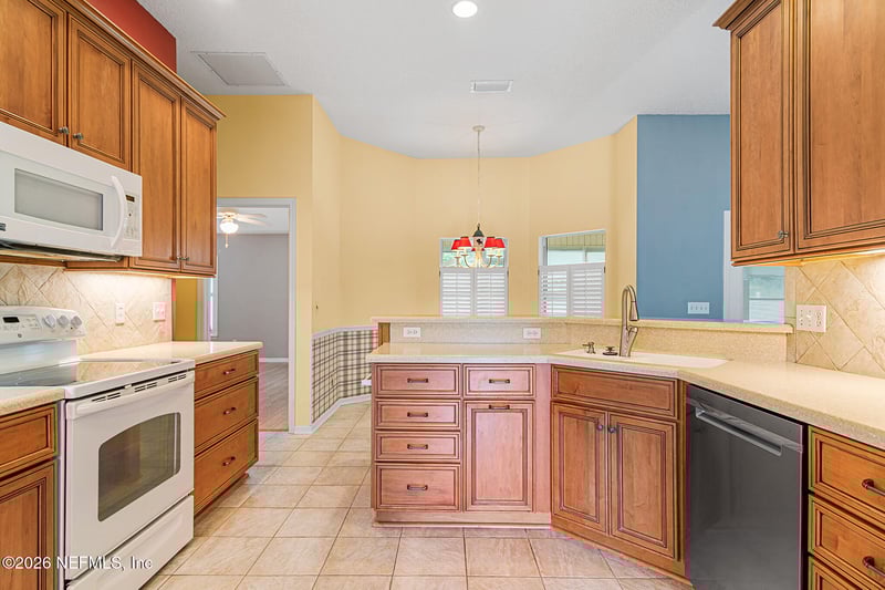 4526 Princess Labeth Ct, Jacksonville, FL 32258