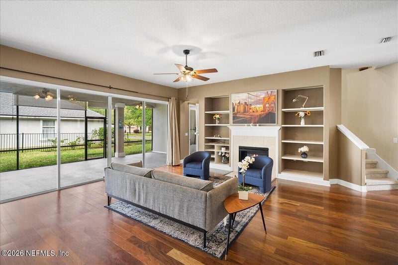 2470 Country Side Dr, Fleming Island, FL 32003