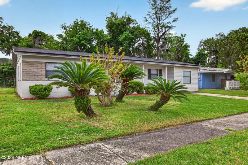 2839 Loran Dr, Jacksonville, FL 32216