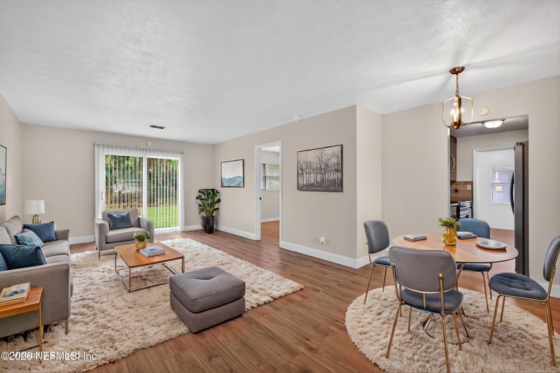 2839 Loran Dr, Jacksonville, FL 32216