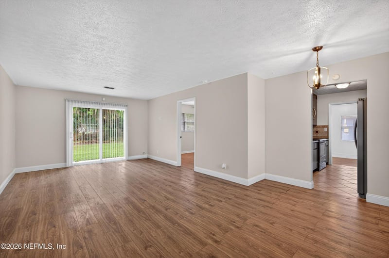 2839 Loran Dr, Jacksonville, FL 32216