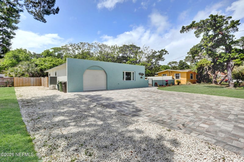 25 Coquina Ave, St Augustine, FL 32080