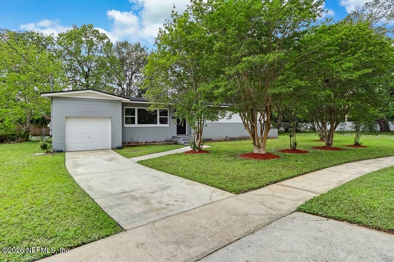 6104 Vasari Dr, Jacksonville, FL 32216