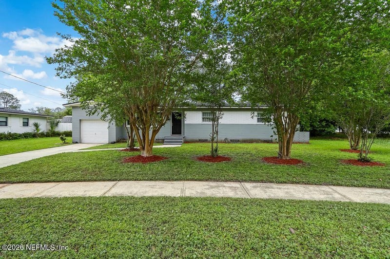 6104 Vasari Dr, Jacksonville, FL 32216