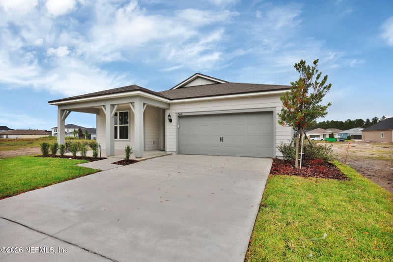 3481 Americana Dr, Green Cove Springs, FL 32043