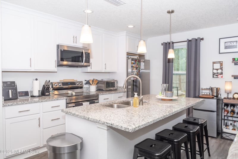 8352 Hewitt St, Jacksonville, FL 32244