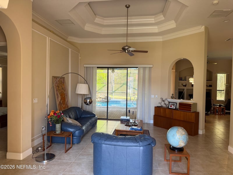 31 Woodhollow Ln, Palm Coast, FL 32164