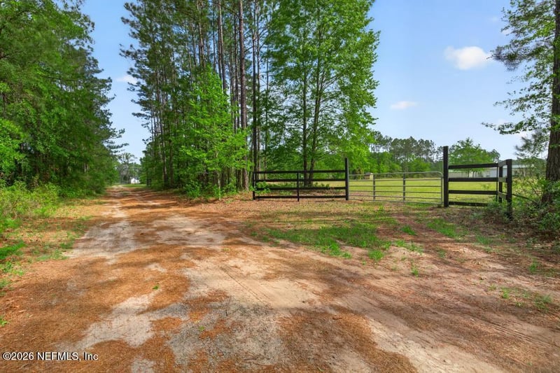 15559 County Road 108, Hilliard, FL 32046