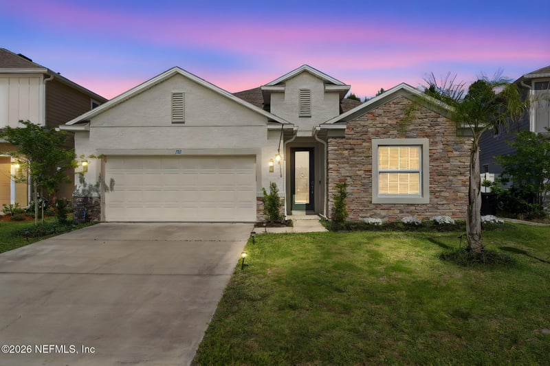 120 Oakleaf Way, Palm Coast, FL 32137