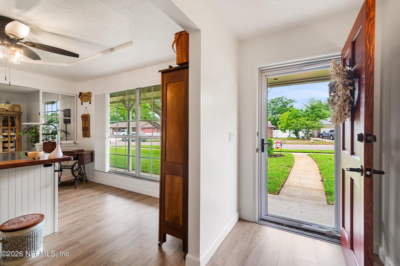 8208 Worm Wood Rd, Jacksonville, FL 32210