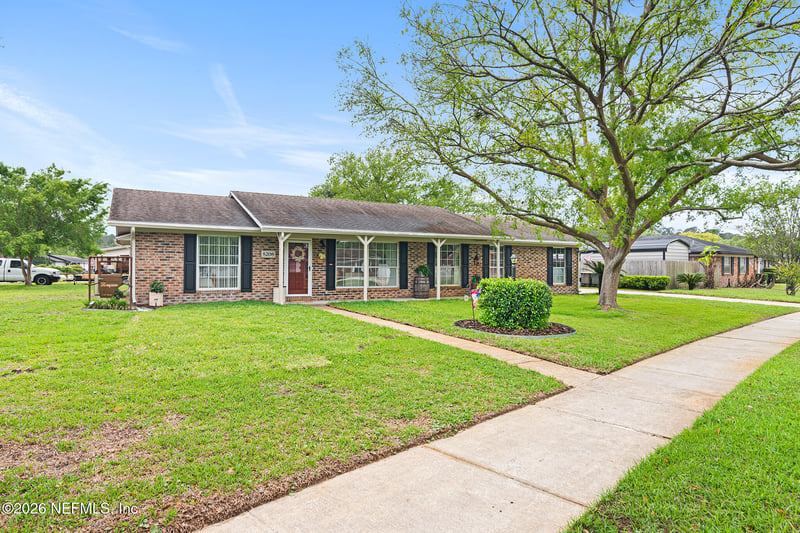 8208 Worm Wood Rd, Jacksonville, FL 32210