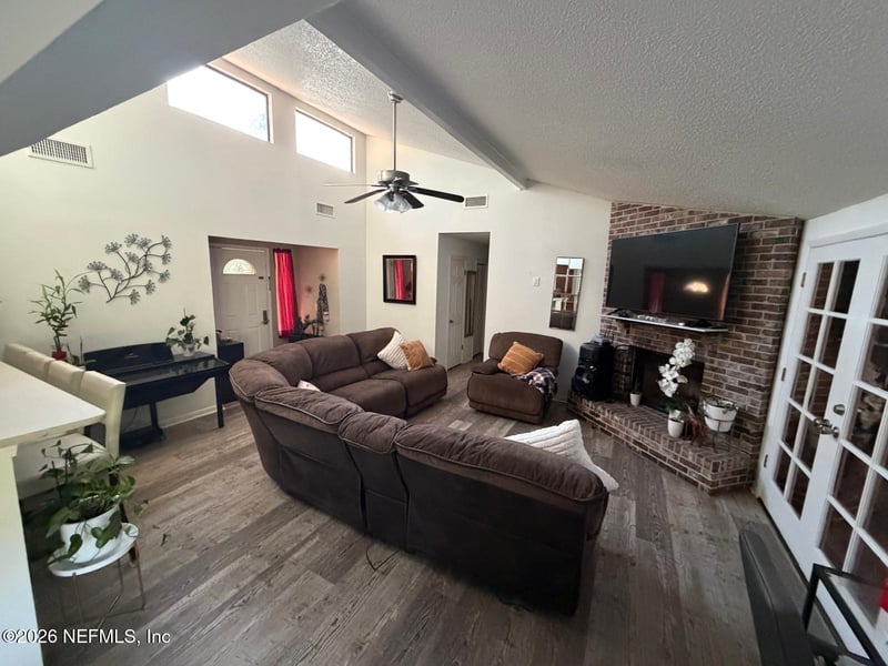 4235 Queensway Dr, Jacksonville, FL 32257