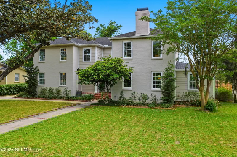 1052 Holly Ln, Jacksonville, FL 32207