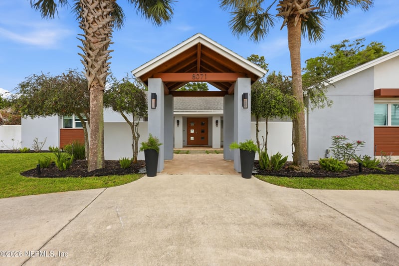 8071 Pine Lake Rd, Jacksonville, FL 32256