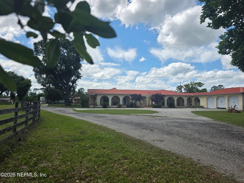 721 Bunnell Rd, Seville, FL 32190