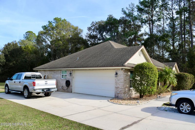 6535 Woodlawn Rd, Macclenny, FL 32063