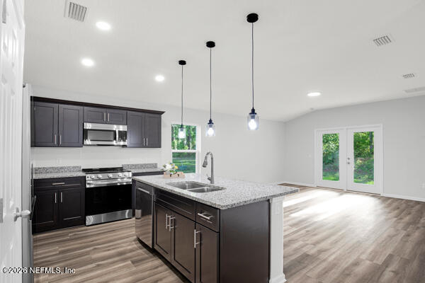 407 Rustic Rd, Satsuma, FL 32189