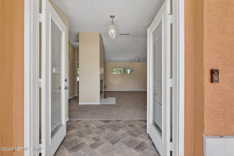 110 Whippoorwill Dr, Palm Coast, FL 32164