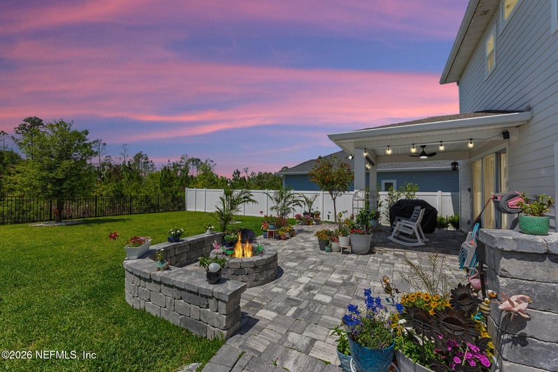 121 Nighthawk Ln, Palm Coast, FL 32164