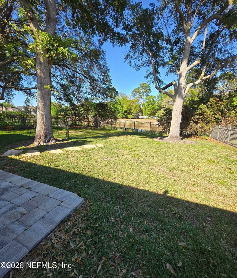 1424 Tintern Ln, St Augustine, FL 32092