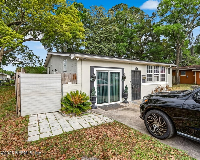 3241 Caribbean Dr, Jacksonville, FL 32277