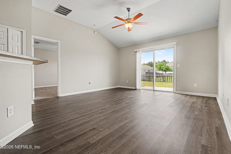 94011 Last Ln, Yulee, FL 32097