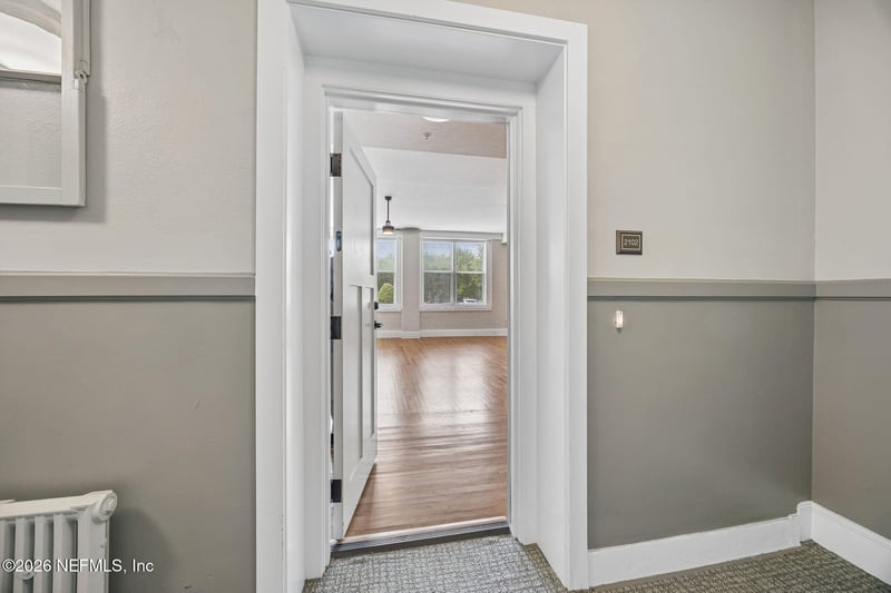 2525 College St #2102, Jacksonville, FL 32204