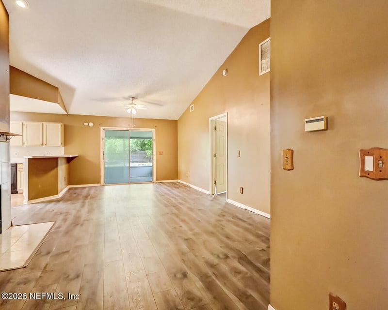 8479 Three Creeks Blvd, Jacksonville, FL 32220