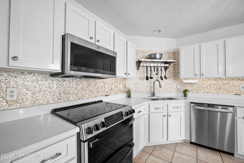 1940 Bluebonnet Way, Fleming Island, FL 32003