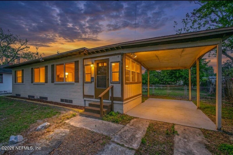 2753 King Cole Dr, Jacksonville, FL 32209