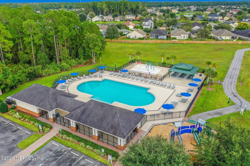13745 Victoria Lakes Dr, Jacksonville, FL 32226