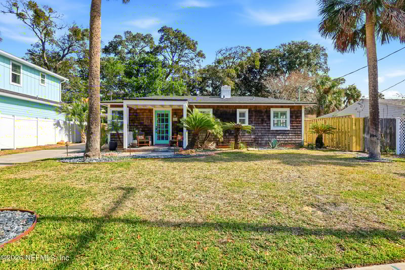 255 Sherry Dr, Atlantic Beach, FL 32233