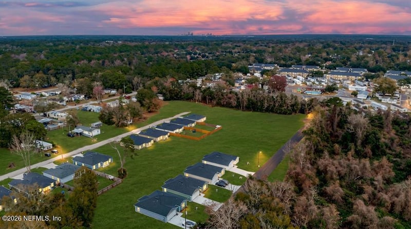 8057 Osteen St, Jacksonville, FL 32210